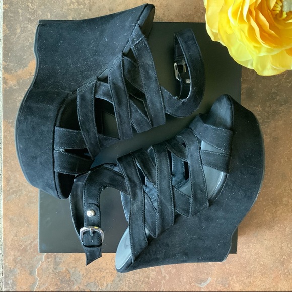 Black Platform Wedge Sandal - Picture 5 of 6